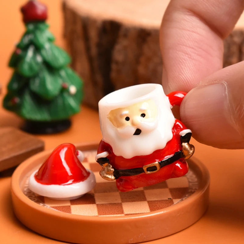 Mini Santa Claus Teacup Decoration – Christmas Dollhouse Resin Accessory
