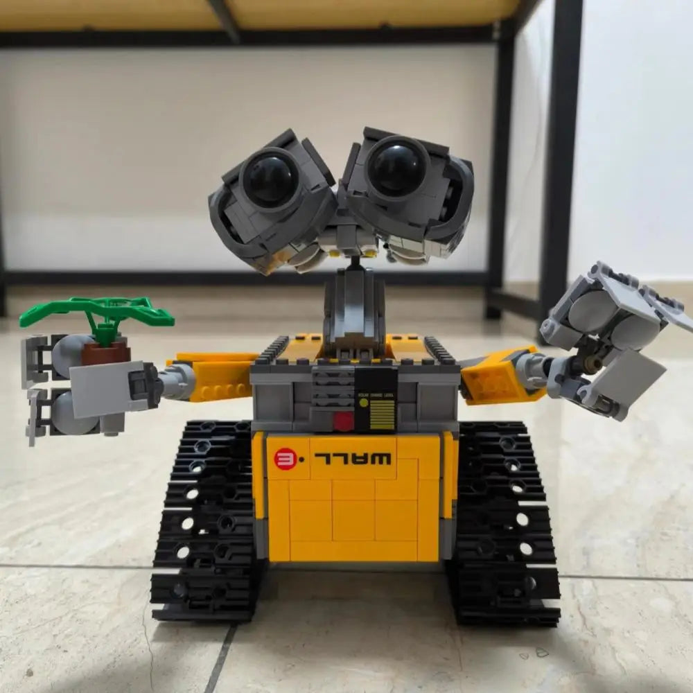 687PCS Robot Building Set – Compatible Movie Series DIY Model