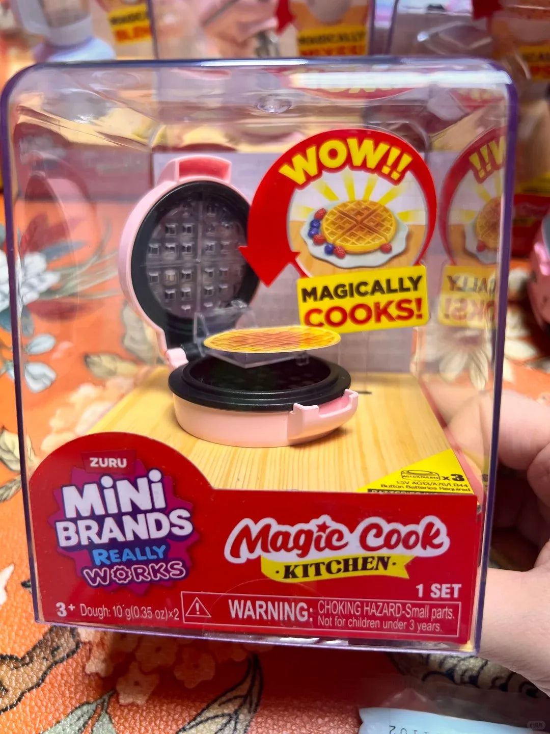 ZURU Mini Brands Magic Cook Kitchen Series Blind Box Toy Set