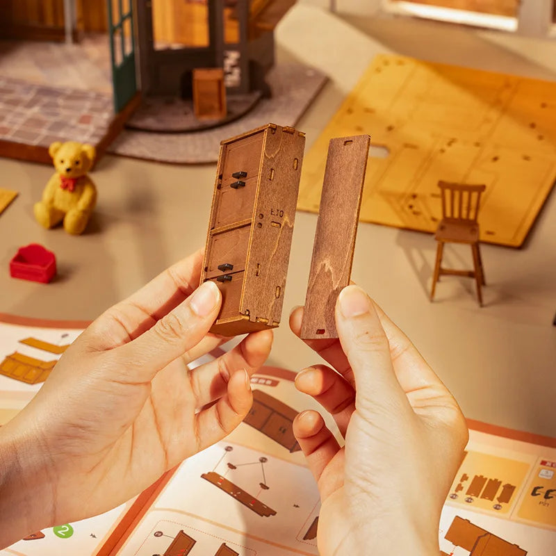 Robotime Rolife Tipsy Restaurant Miniature Kit