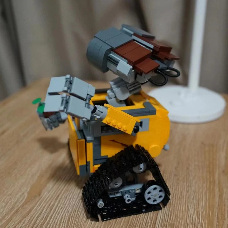 687PCS Robot Building Set – Compatible Movie Series DIY Model