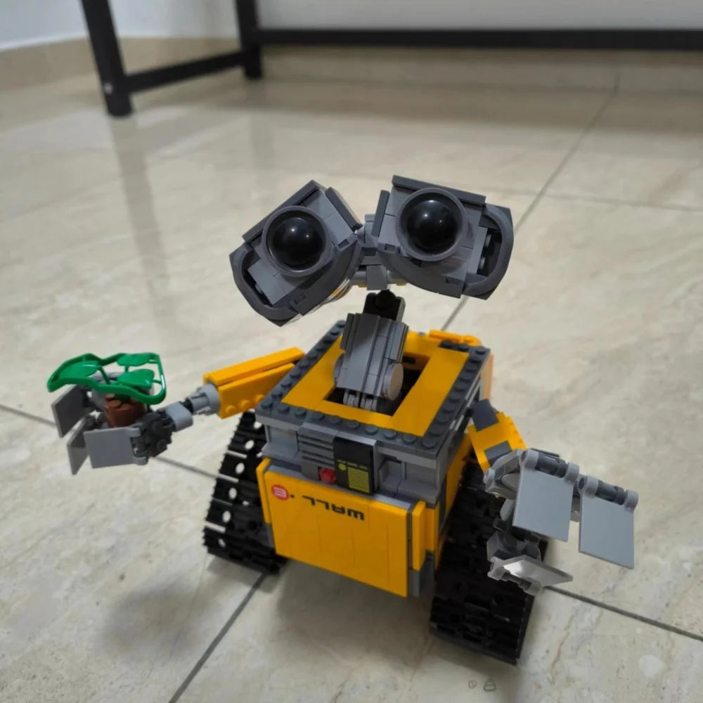 687PCS Robot Building Set – Compatible Movie Series DIY Model