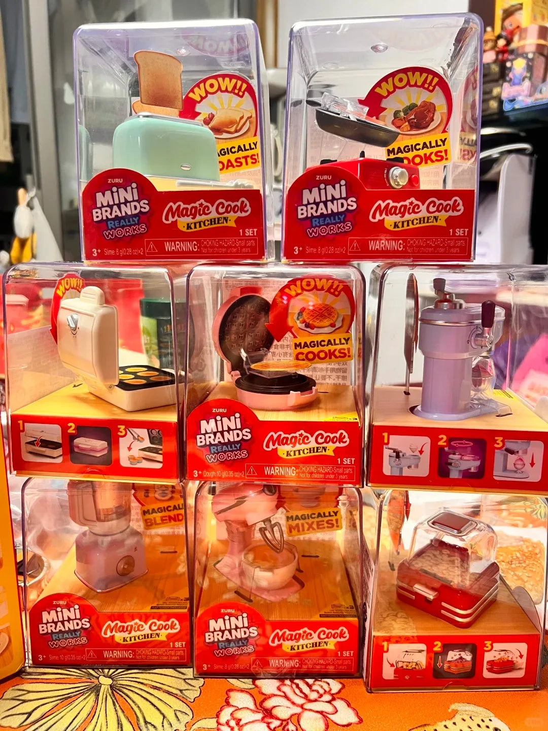 ZURU Mini Brands Magic Cook Kitchen Series Blind Box Toy Set
